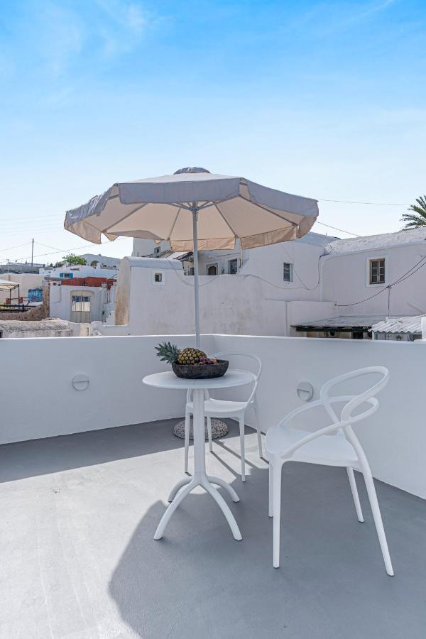 Villa Paradeisos Karterados Exteriör bild