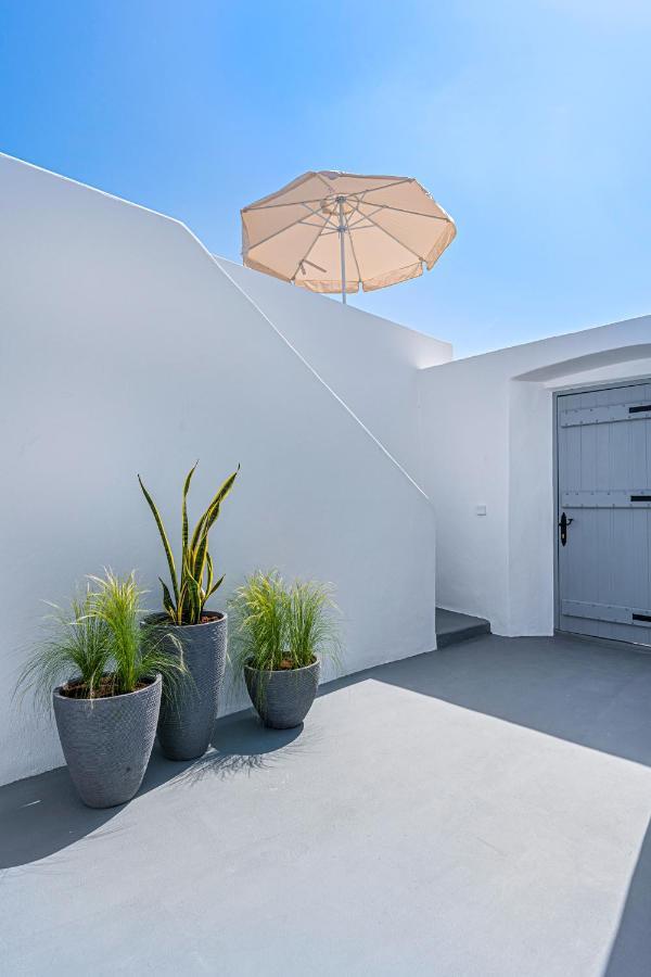 Villa Paradeisos Karterados Exteriör bild